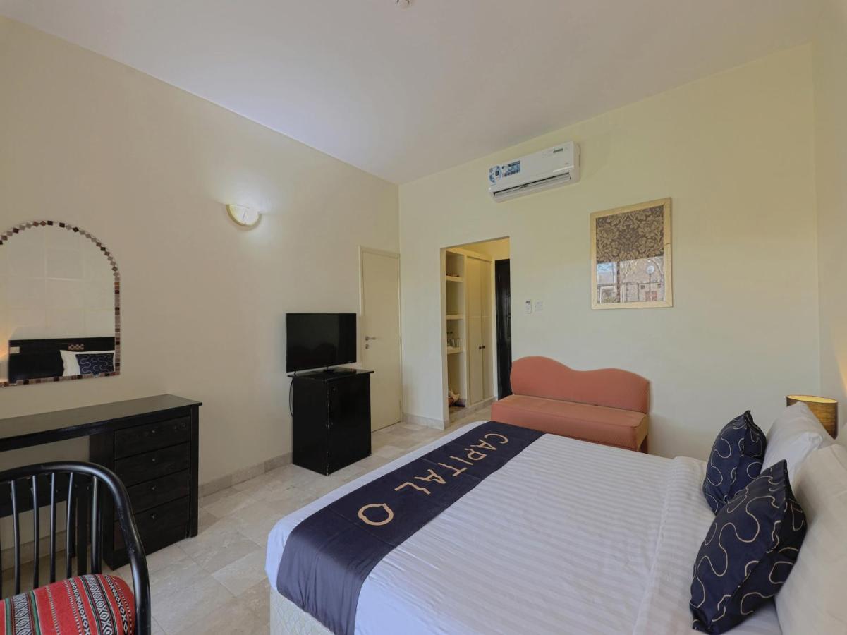 בארקה Capital O133 Al Sawadi Beach Resort & Spa מראה חיצוני תמונה