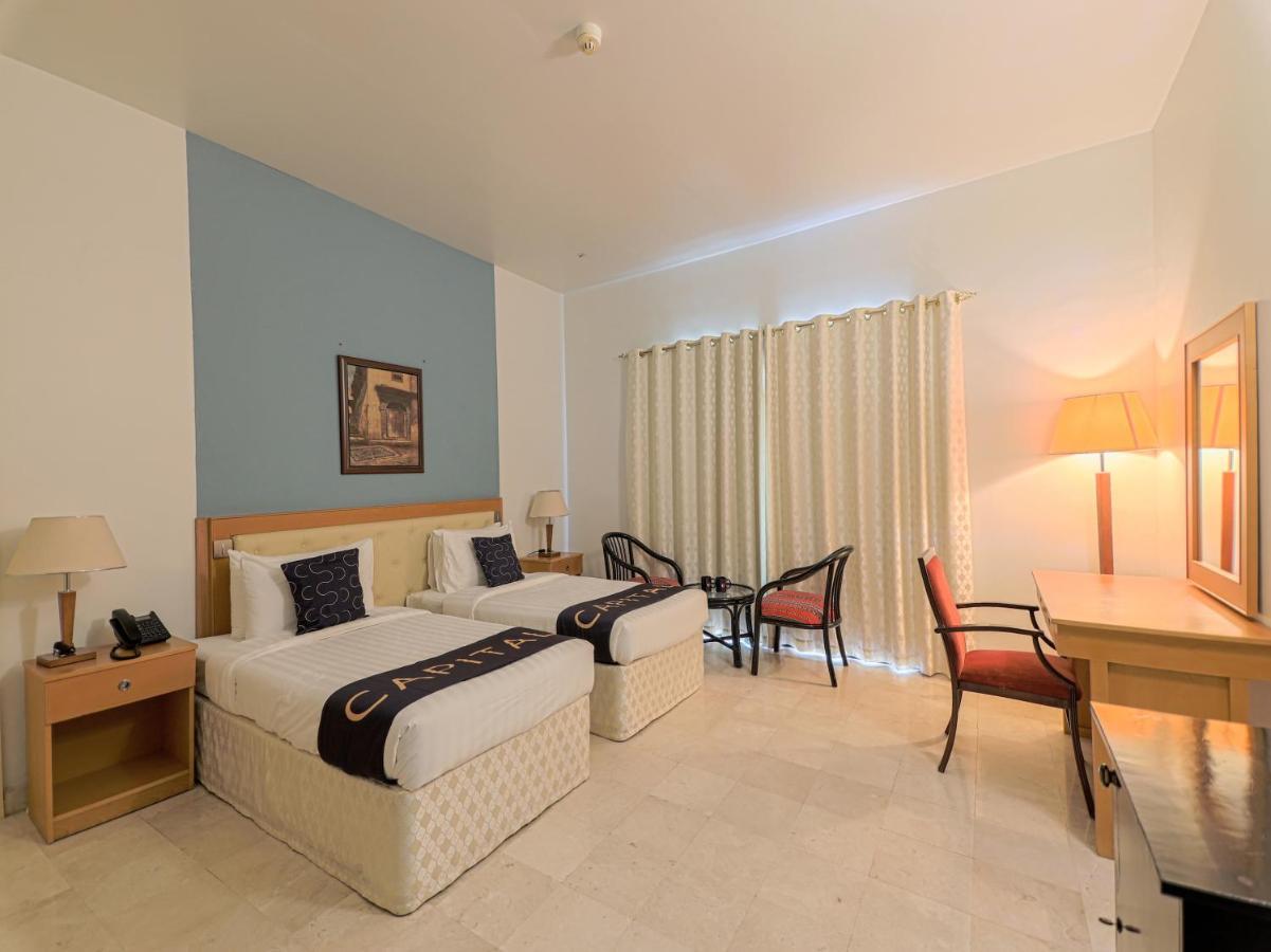 בארקה Capital O133 Al Sawadi Beach Resort & Spa מראה חיצוני תמונה