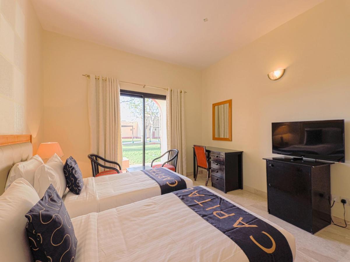 בארקה Capital O133 Al Sawadi Beach Resort & Spa מראה חיצוני תמונה